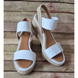 NWOT Mia Brittni White Espadrille Wedge Open Toe Sandals Size 8.5 Summer Casual